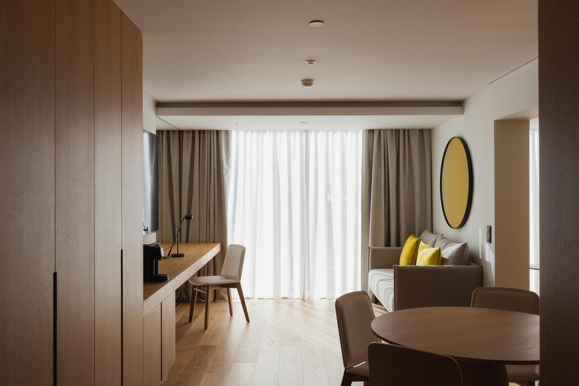 Lumen Hotel & The Lisbon Light Show Номер фото